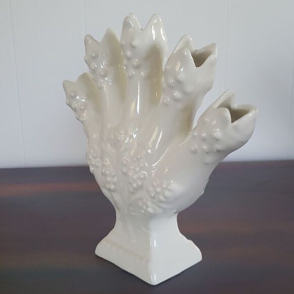 RARE Vintage Leart Five 5 Finger Bud Vase with Grapes Design 302W - Picture 4 of 9